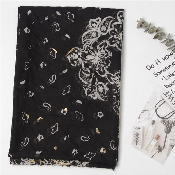 

thin and large shawl printing bronzing cashew flower scarf plain and elegant long sunscreen beach towel, Blue;gray