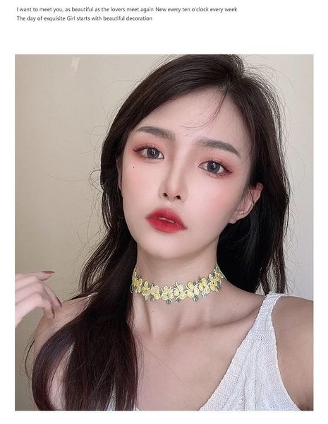 

summer daisy fresh web celebrity neck with 2020 new chaochao super fairy flower simple temperament necklace accessories, Golden;silver