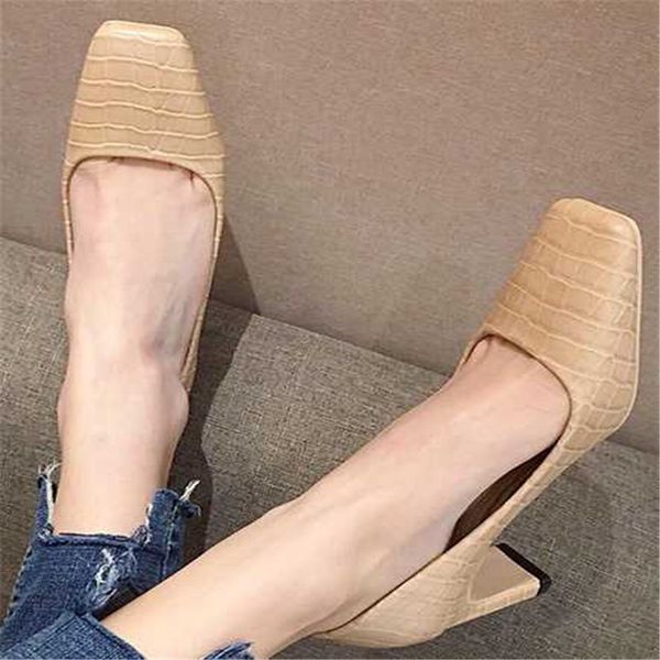 

2019 new ayemiland woman fashion thick heel shallow mouth square head high-heeled shoes t200525, Black