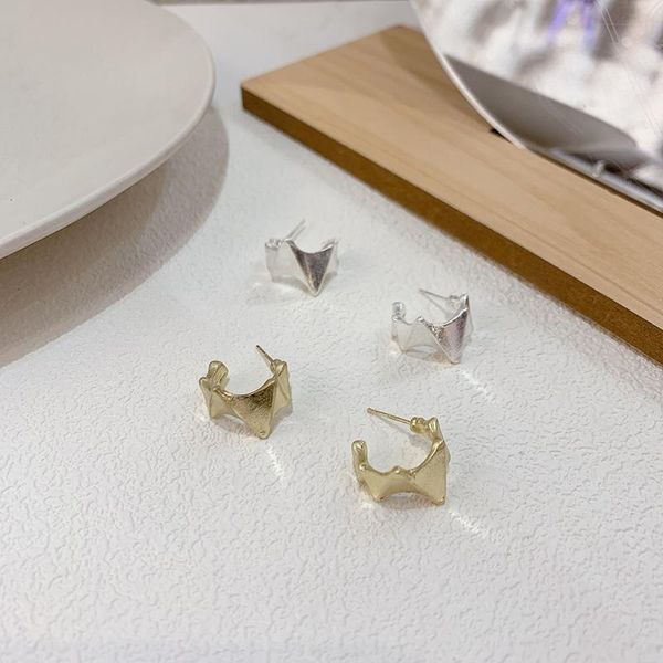 

2021 New Trendy Korean Retro Irregular Metal Hoop Earrings For Women Girls Minimalist Geometric Statement Earrings Party Jewelry, Golden;silver