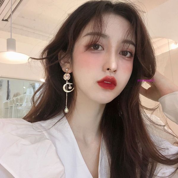 

2021 blast baroque ruby long super fairy exaggerated temperament mature earrings, Silver