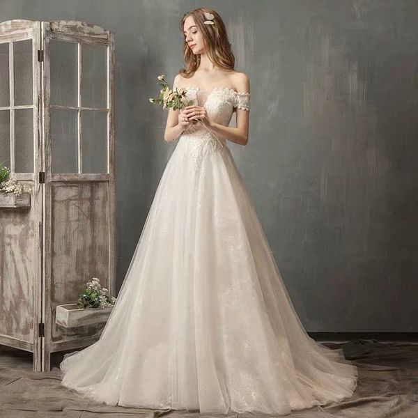 

2021 new dress dressed wedding loop applications boat neck robe soiree bride to be clothes 1087 robot lace-up from mari e ayse, Blue;red