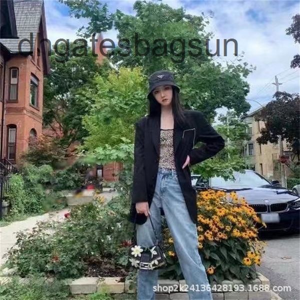 

brand cap carves hat female p family's new autumn winter inverted triangular label basin hat sunshade nylon fisherman for men, versatil, Blue;gray