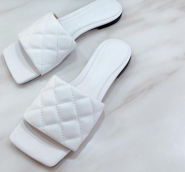 

в начале весны 2021 года, новая плоская голова плетеный половину сопротивления сандалии с европейской и американской флип-флоп и триггерами, Black