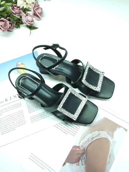 

2020 лето новая вода алмазов сандалии толстый каблук высокий каблук пляж обувь плоскодонный открытый носок тапочки кожаные сандалии квадратн, Black