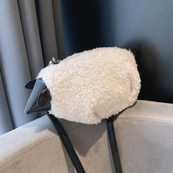 

brand original design 2020 autumn and winter new fashion joker lamb plush bag messenger bag