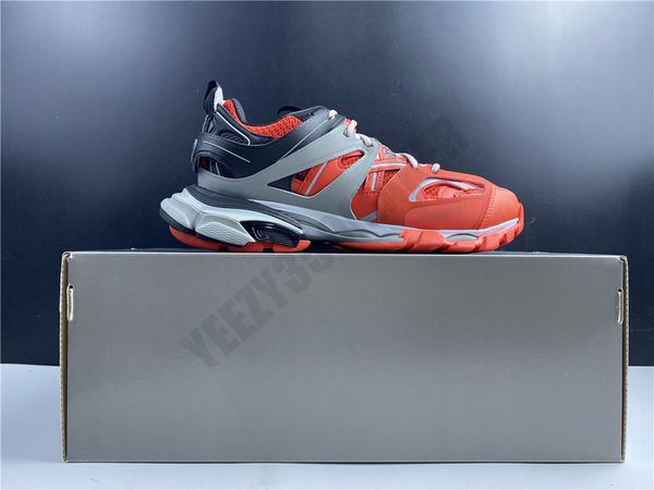 

new track 3.0 combination orange black paris triple s sneakers luxury designers sports breathable mens woman casual shoes quality