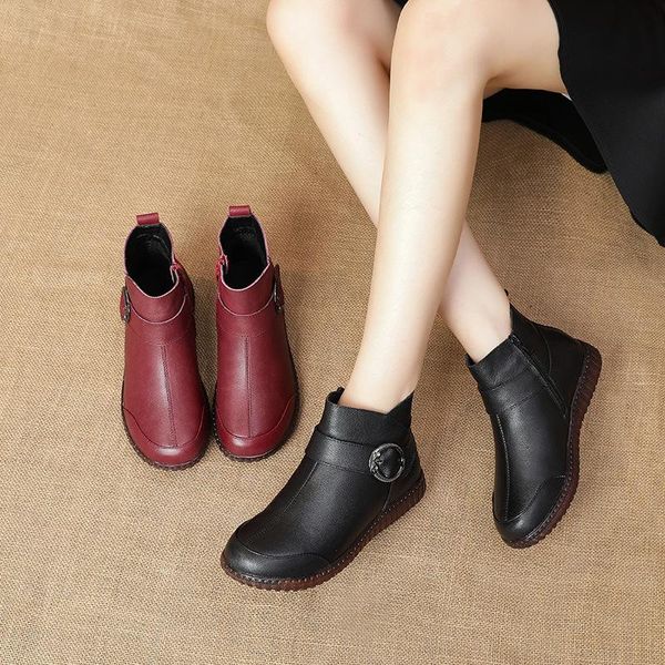 

2021 comfortable leather women's boots warm autumn and winter anti-slip middle-aged soft sole short boots mom cotton shoes, Black