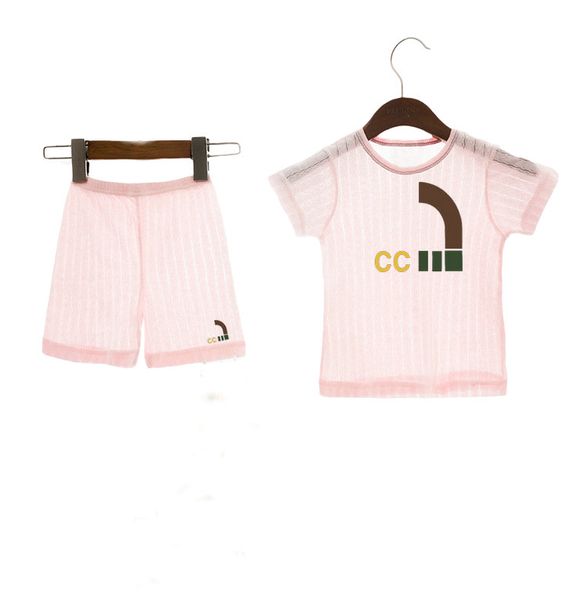 Çocuklar Tasarımcı Yaz T-Shirt Pantolon Set Bebek Erkek Kız Pamuk Ince Nefes Gömlek Şort 2 Parça Moda Çocuk Giyim G107
