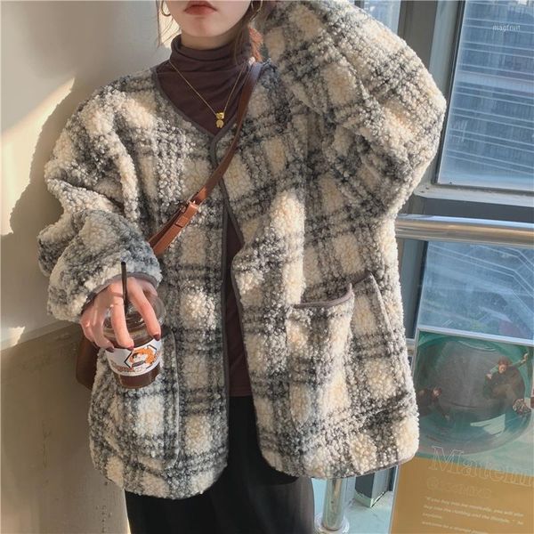 

vintage round neck plaid warm lamb wool coat winter retro faux sheepskin fur parkas1, Black