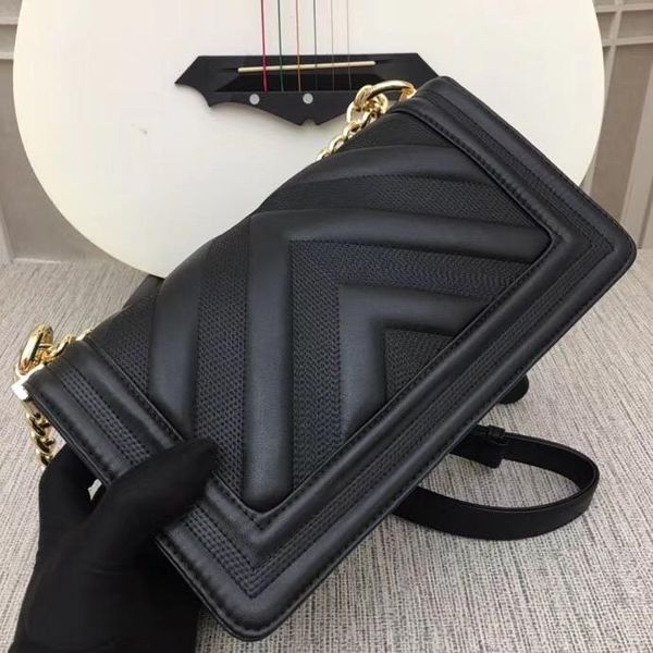 

2020 new genuine leather women's bag embroidery big v plaid one shoulder diagonal bag fashion luxury tote ing