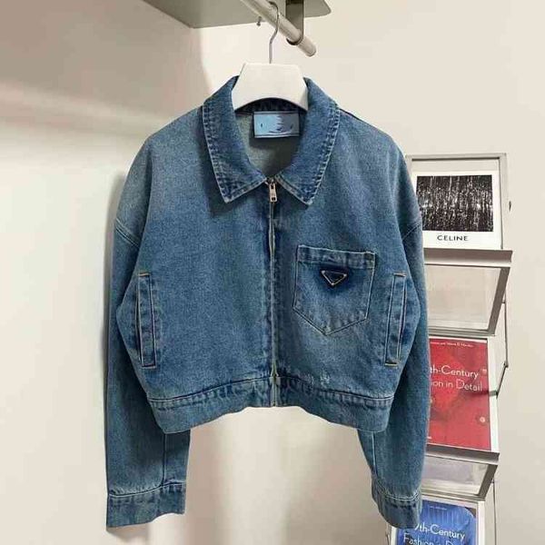 

2022 factory wholesale new model early autumn letter long sleeve zipper denim short jacket women, White;black