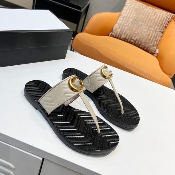 

2022 women slippers sandals fashion designers g656 flat slides flip flops summer genuine leather outdoor loafers bath shoes beachwear black