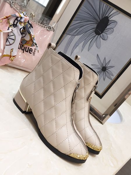 

designer womens boots luxury beige gold metal rhombus front zipper round head low heel with box size 35-40, Black