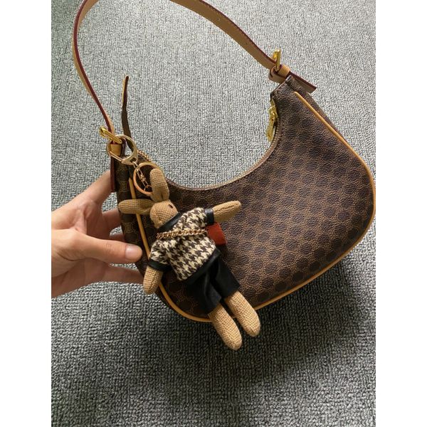 

lisa's same underarm french stick new style women's fashion portable single shoulder bag, leather bag