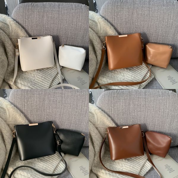 

autumn and winter leisure women's bag new 2020 korean fashion texture versatile one shoulder cross nose in autumn and winter leisure sn