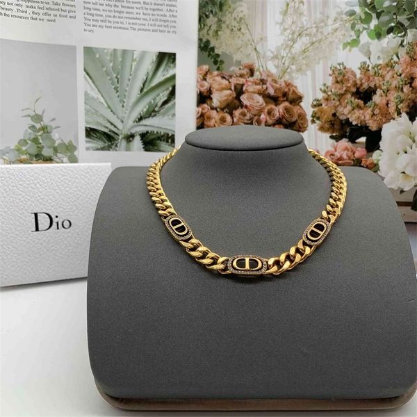 

new pearl necklace, Golden;silver