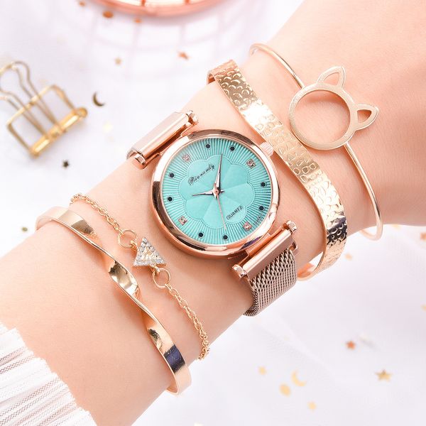 

wholesale 30pcs mixed color fashion 29mm x 10mm 35g quartz ladies watch women's children's students watches casual wristwatches ch, Slivery;brown