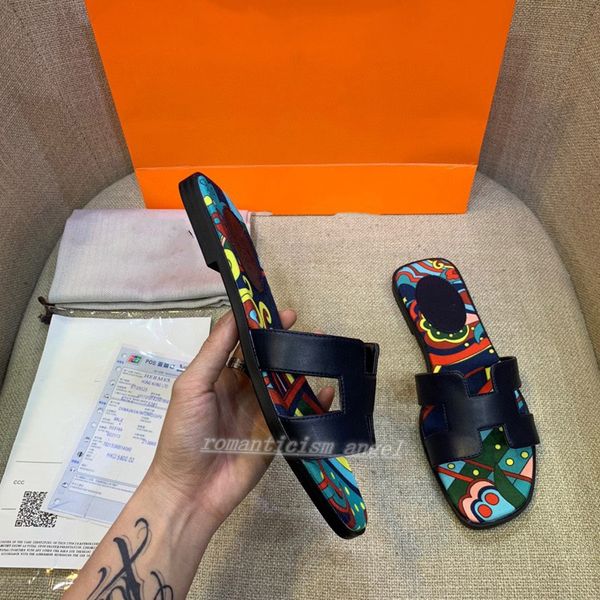 

delivery in 2021, new co-branded fashion summer slippers, ladies high-quality leather platform comfortable shoes, high-heel sandals 35-, Black;red