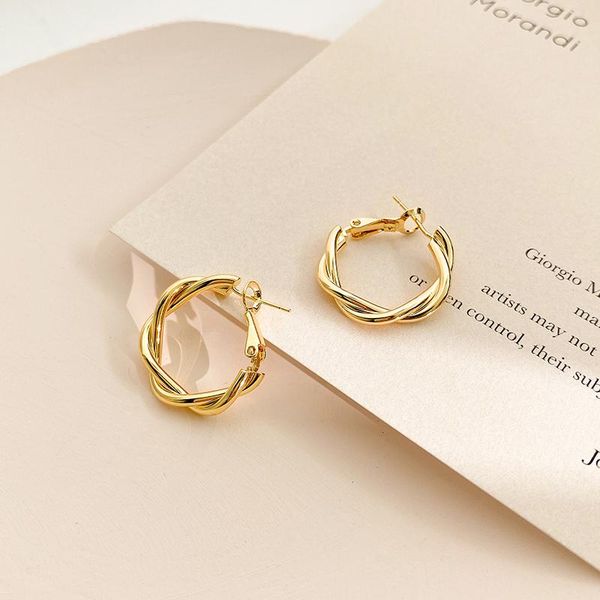 

stud twist earrings geometric circular design simple temperament, Golden;silver
