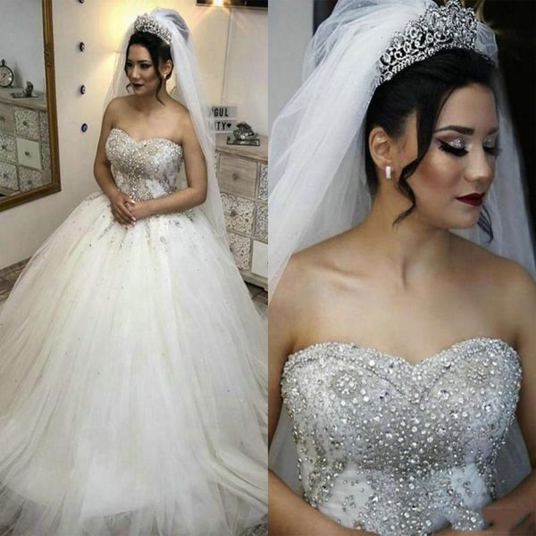 

plus size african ball gown wedding dresses with beaded sweetheart sleeveless bride gowns long sweep tulle vestidos de novia, White