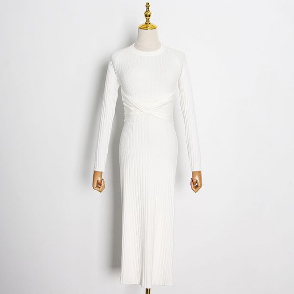 

2020 winter new fashionable elegant and twisted backless waist trimming slim fit sheath long knitted dress, White;black