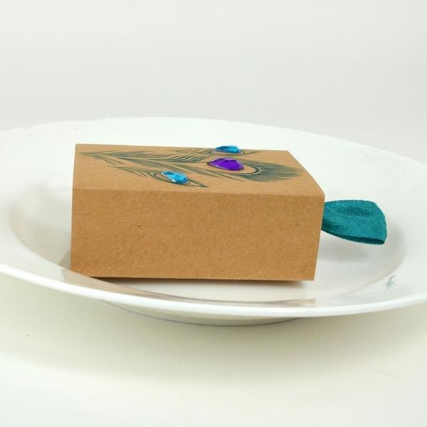 

100pcs promotion peacock style wedding favors faux rhinestone candy boxes craft paper boxes drawers return present gifts box h sqcosi