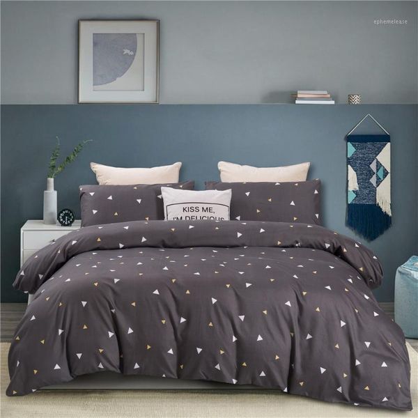

cute small triangle pattern modern luxury comforter bedding set fashion king  twin size bed linen duvet cover sets gift1