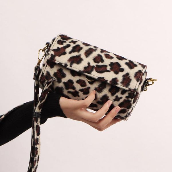 

leopard pattern plush women's bag autumn / winter 2020 new small ins same box bags retro messenger small square bag