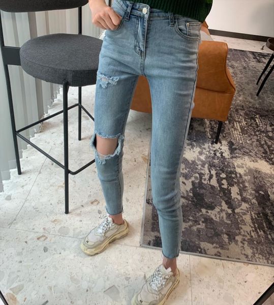 

pencil pants, tight women's leggings with holes, 2020 new style jeans, showing thin and light color with rough, Black;white