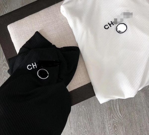 

2020 the new embroidered letter sweater that will be popular in the fall of 2020 will be a versatile round collar for stars, White;black