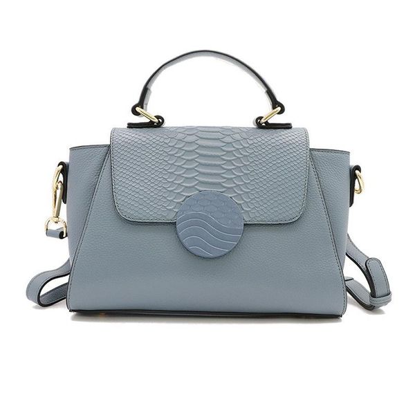 

2020 new high-capacity simple fashion portable flip lock ladies handbag shell bag trend new diagonal bag