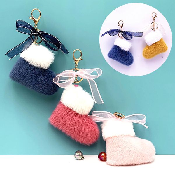 

christmas boots keychain faux fur chain cute bow bag pendant holder cartoon plush car key ring women gift accessories
