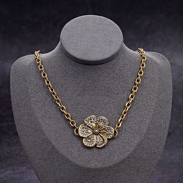 

luxury designer jewelry women necklace flower pendant necklaces with color diamonds brass retro gold bracelets chains fashion jewelry, Silver