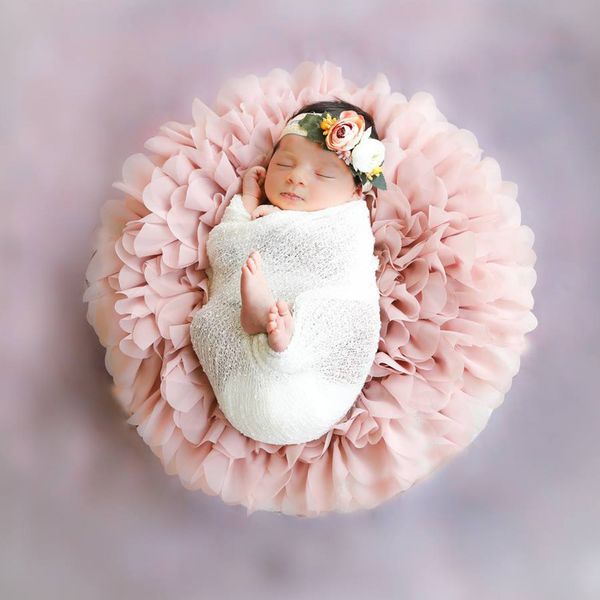 

2pcs/lot soft chiffon round blanket for newborn pgraphy props diameter around 49-50cm baby shower gift 1015