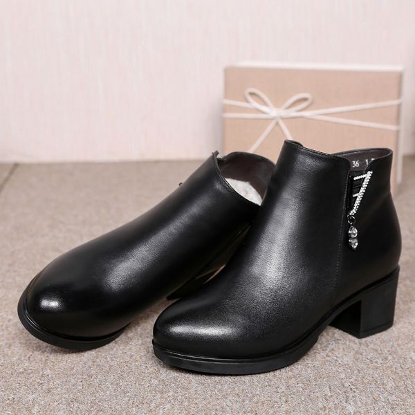 

002456eight work shoes1 anti-breaking puncture-proof safety253 shoes001, Black