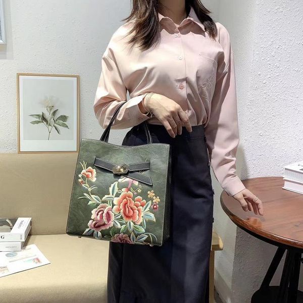 

bag women's 2020 new chinese wind embroidery hand handbag one-shoulder women's bag