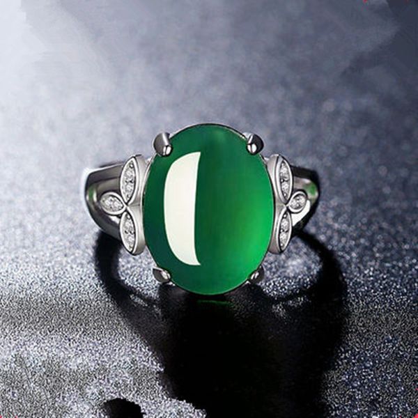 

korean-style diamond-encrusted square green agate womens ring vintage emerald green chalcedony ring index finger finger ring jewelry, Golden;silver