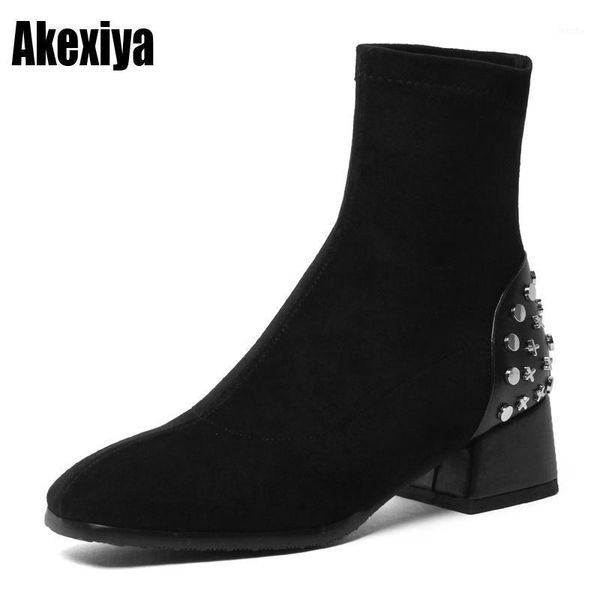 

boots women's short winter autumn fashion high heel ankle shoes square toe comfortable rivet botas p3071, Black
