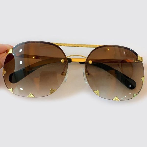 

round sunglasses women luxury retro men mirror oversized rivet sunglasses female driving gafas de, White;black