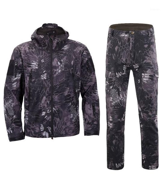 

2018new men autumn winter fleece clothing army camouflage softshell jacket pants casual thermal windbreaker1, Gray