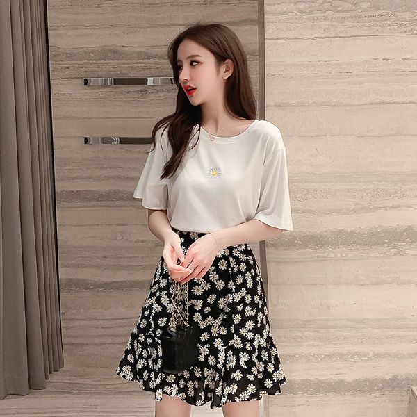 

2021 new summer net sweet foreign style shirt + floral temperament chiffon small daisy fishtail skirt two female tender pieces cs2z, Gray