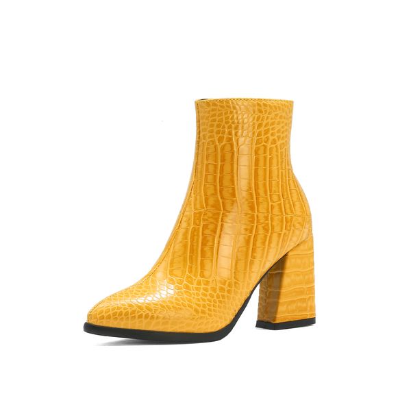 

female size 2021 22-26.5 in length autumn and warm winter pointed to the short boots side  1 yb67, Black