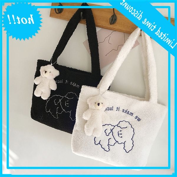 

lamb maotuote 2020 new cartoon bear embroidered shoulder bag