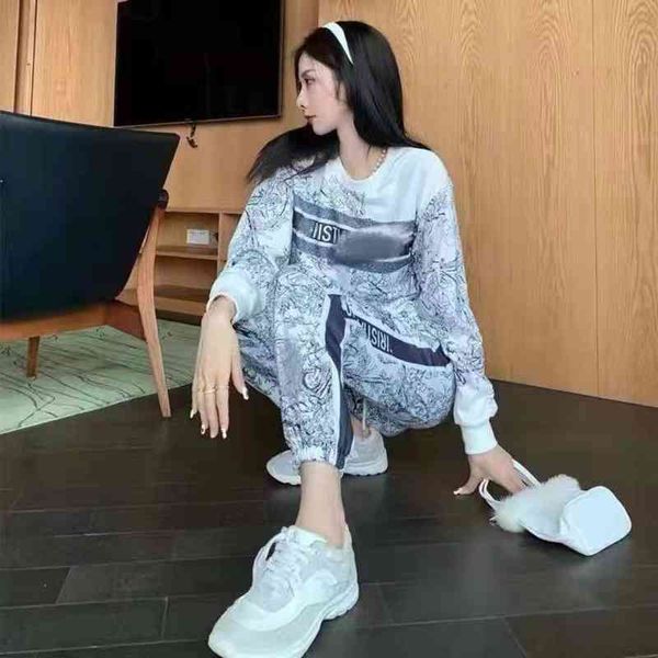 

2022 factory wholesale new autumn round neck tie dyed sweater long sleeve trousers two piece set women's fashion, Gray