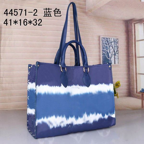 

2022 fashion designer handbag genuine leather designer handbag female bag famous messenger bag pu leather pillow female bag