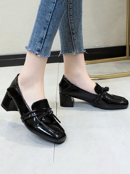 

single shoes women 2020 spring and autumn new square head high heel fashion patent leather british style small shoes, Black