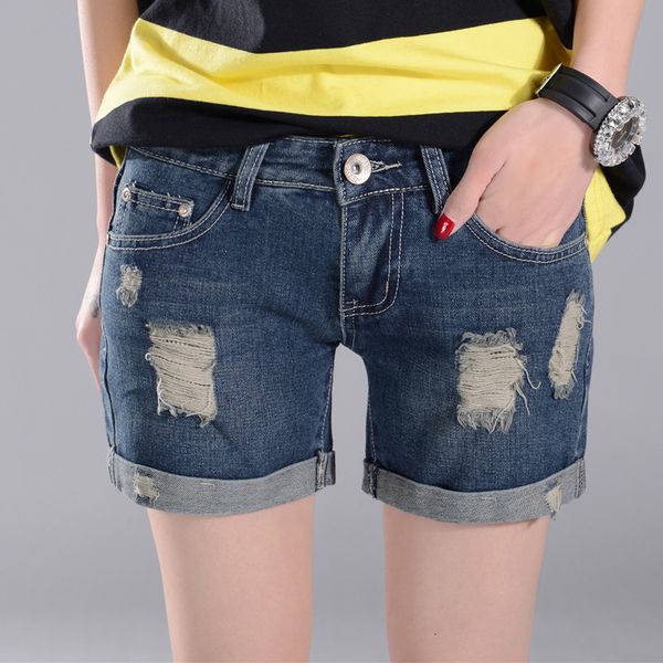 

2019 new shorts women's summer thin large size loose wide leg wear flanging hole short denim pants, White;black