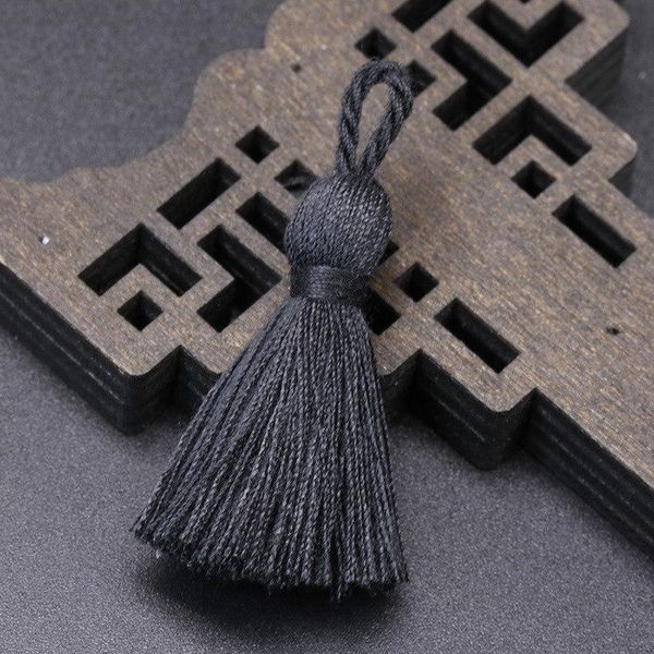 

20pc 4cm mini hang rope tassel pendant home textile curtain clothing pendant tassel diy key bag bracelet necklace craft tassels h sqcbwq