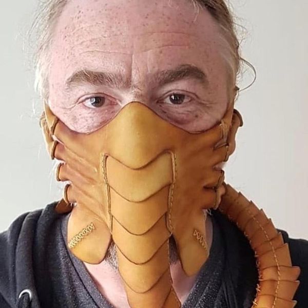 

half 2021 halloween horror prop rubber scary face facehugger scorpion mask